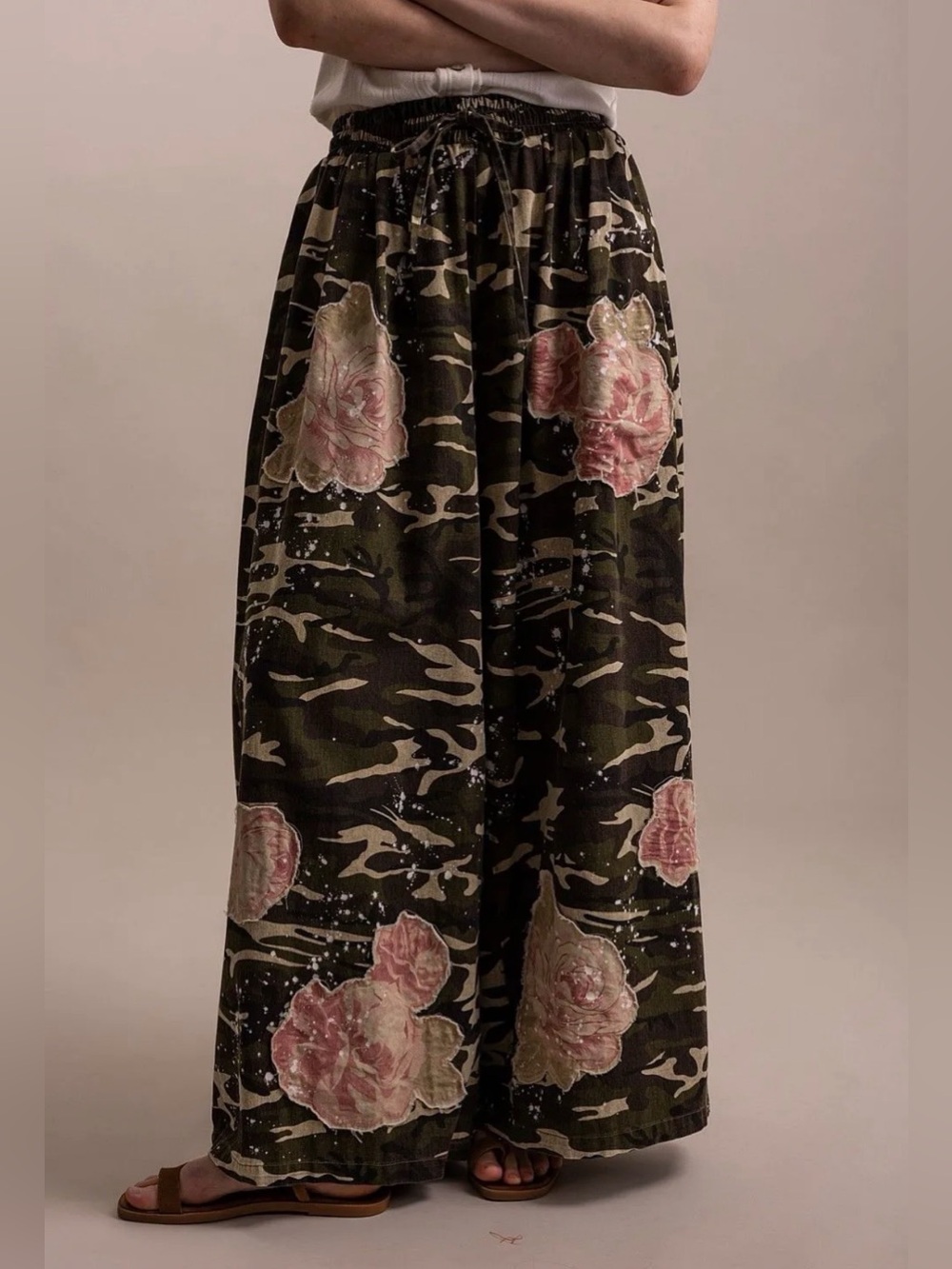 BLUEVELVET🌸 Camo Print Flower Patchwork Wide Leg Pants - Picture 2 of 3